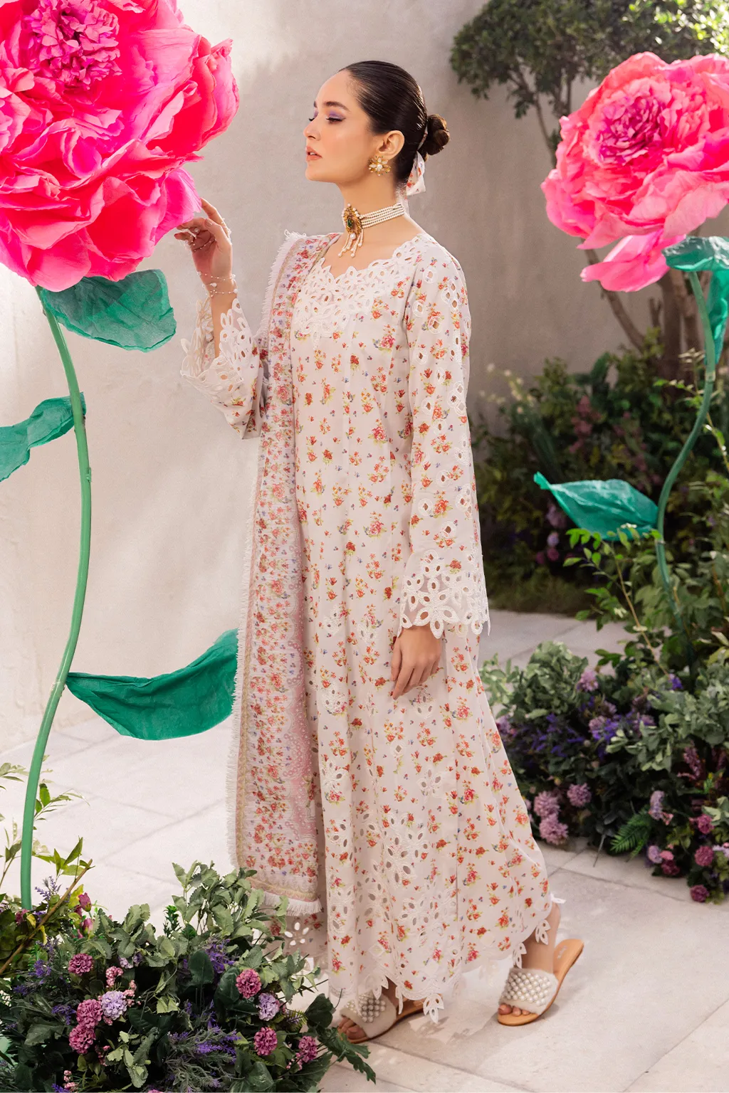 Iznik Dahlia Lawn Collection – DL-05 Embroidered Lawn