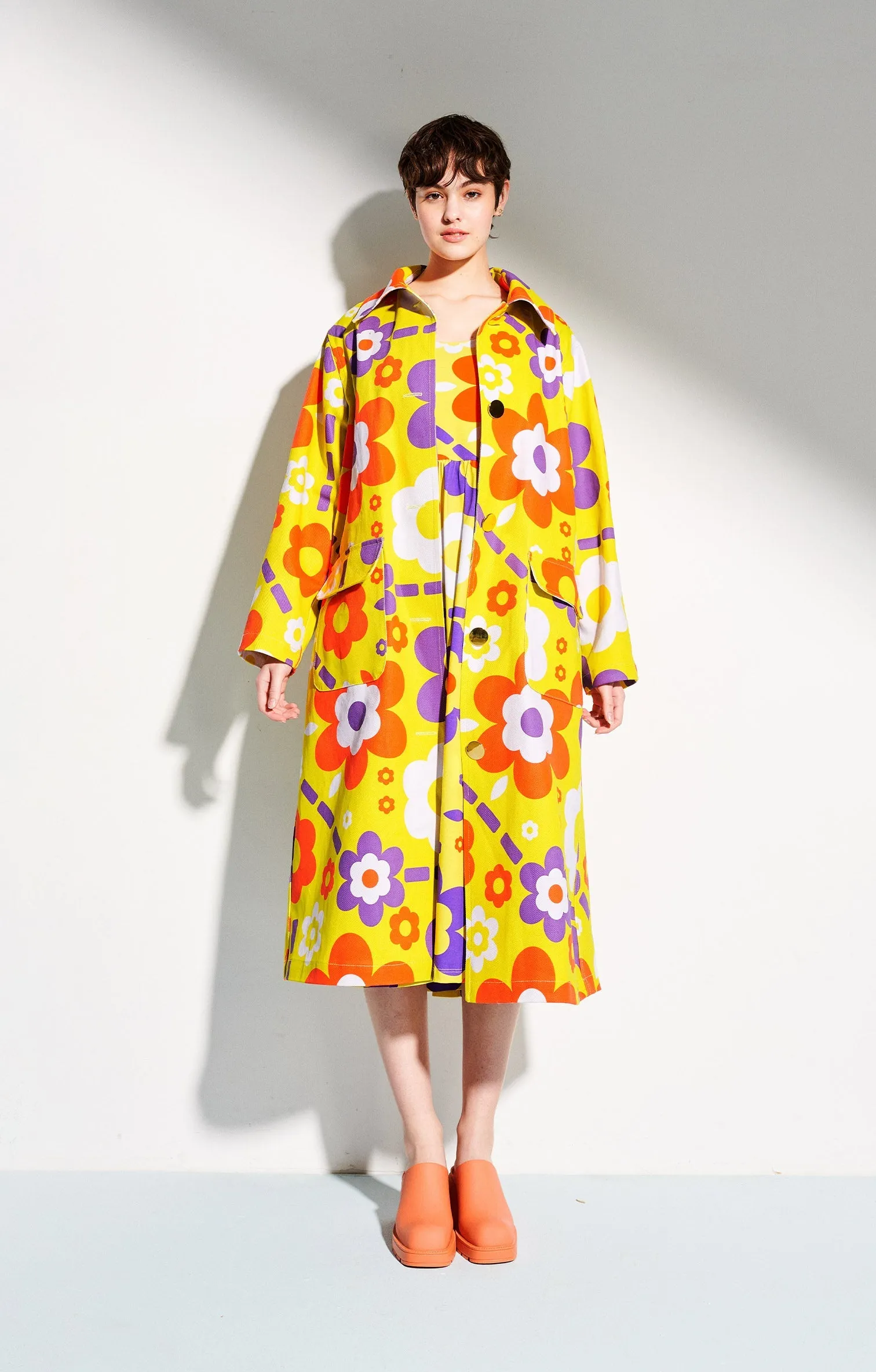 Klara Trench Coat Space Flowers