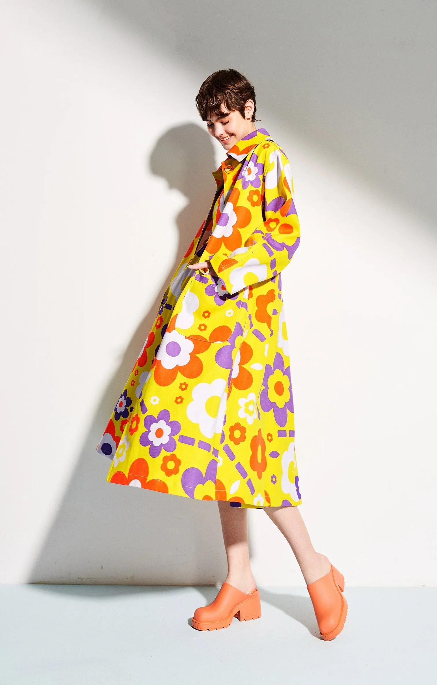 Klara Trench Coat Space Flowers