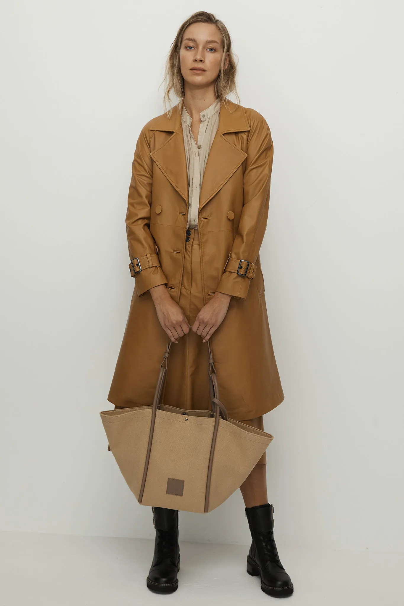 Soho Slouch Leather Trench Toasty Caramel Leather