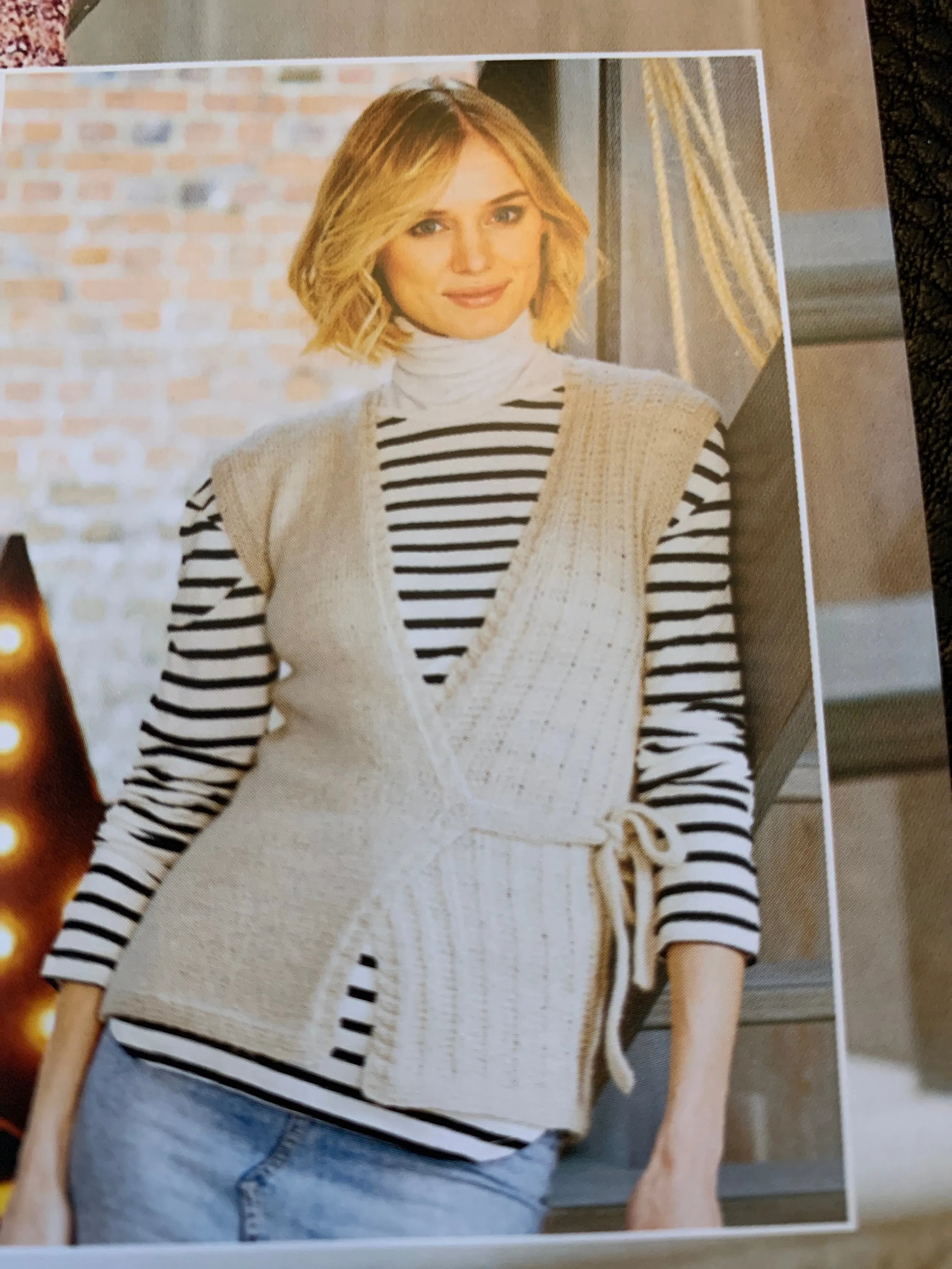 Stylecraft Life D/K Ladies Crossover Cardigan & Waistcoat Knitting Pattern 9541