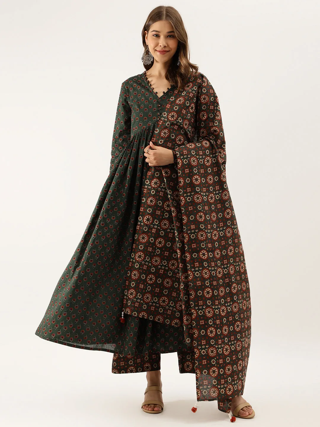 Women Green Floral Print Cotton Kurta set with Dupatta